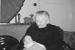 van Soest 19570821 Arno, Freulich 18770930 Jacoba, foto 3 nov 1957