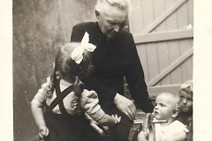 van Megen 19481219 Maria, Freulich 18770930 Jacoba, van Megen 19500924 Jacobus, van Megen 19470720 Louis